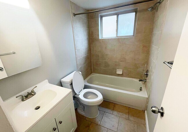 Photo - 563 Lowell Ave Unit 563-11