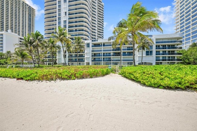 Building Photo - 16711 Collins Ave Unit BC-10