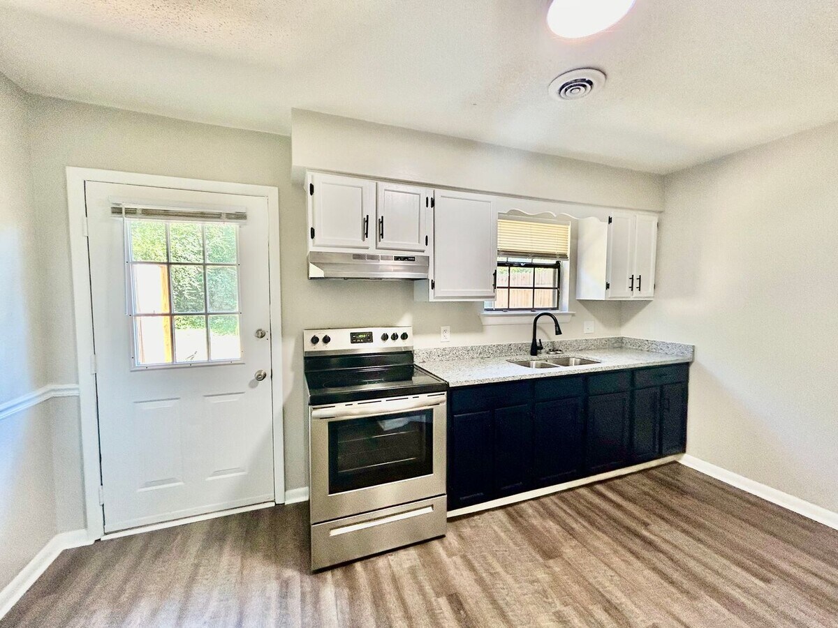 706 Roberta Drive - 706 Roberta Drive