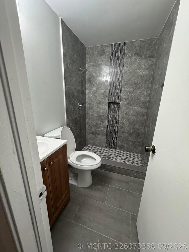 1780 16th Ave N