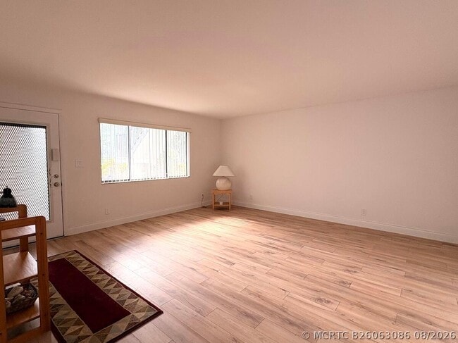 Photo - 15091 Ashland Cir Unit i
