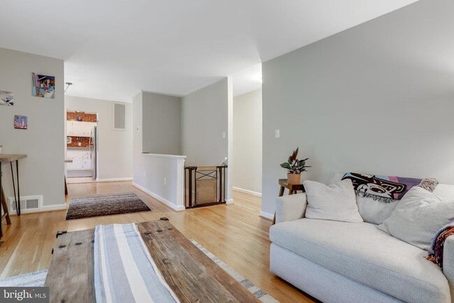 Photo - 8805 Menard Ct