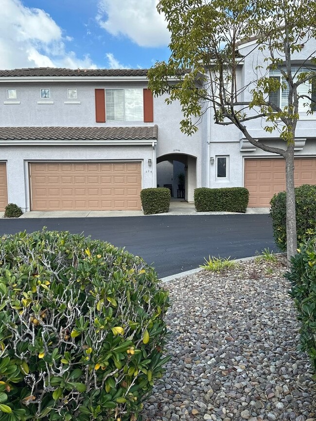 Photo - SCRIPTS RANCH-FULLY REMODELED 2 BED, 2.5 BATH - AVAILABLE NOW! Unidad #3