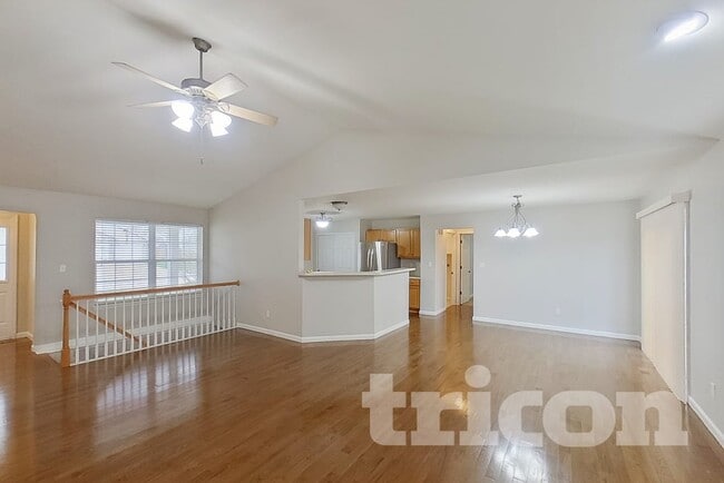 Photo - 310 Woodson Trail Dr