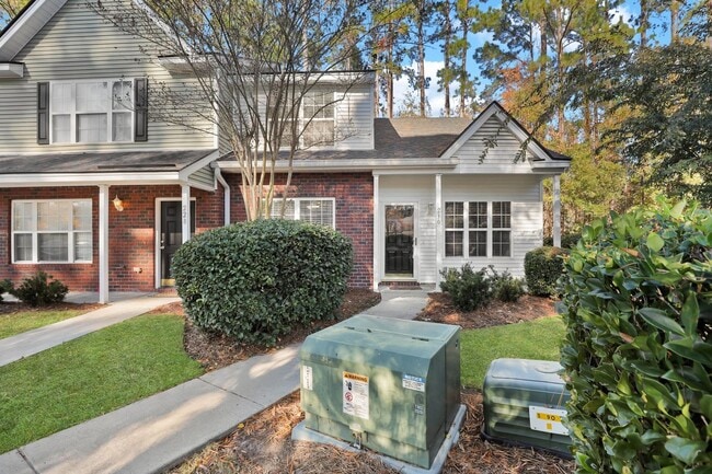 Photo - 230 North Cir