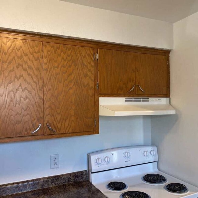 Photo - 917-919 Meadowview Drive - 919
