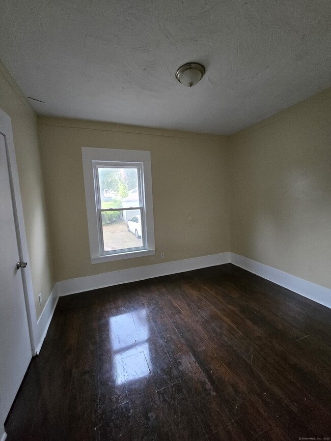 Photo - 114 Hurlburt St Unit 1