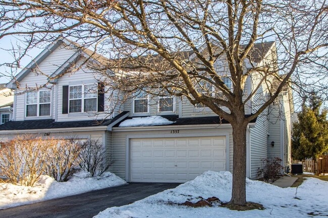 Photo - 1357 Newport St