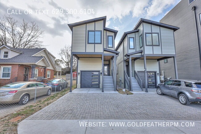 Photo - 402B E Trinity Ln-