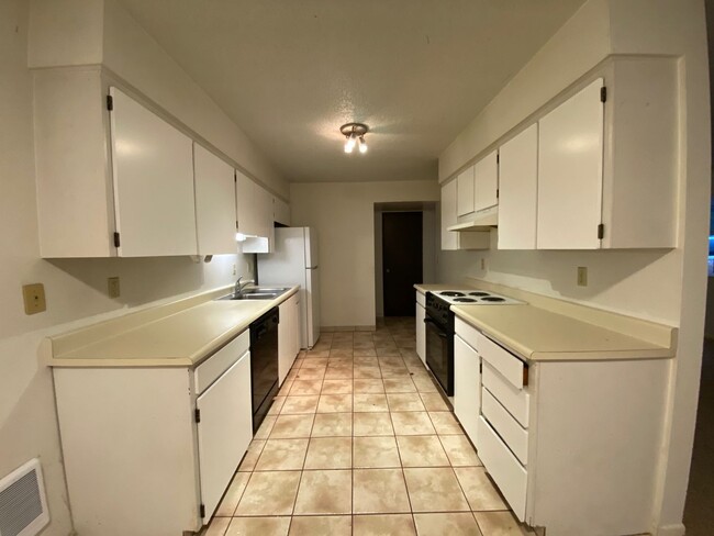 Photo - Application Pending - 3 Bedroom Condo for Rent - Hood River