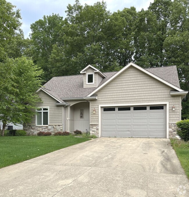 Building Photo - 3 Bedroom Home in Kalamazoo