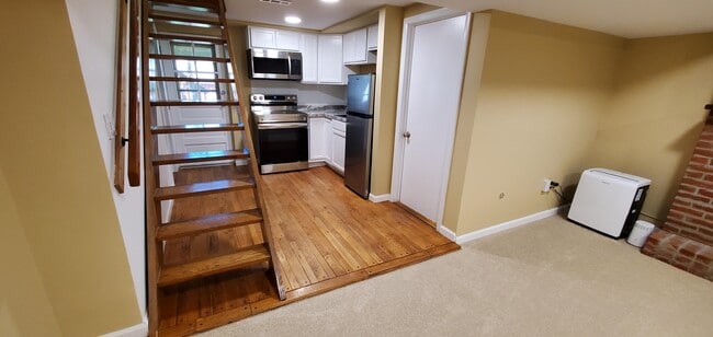 Photo - 11 Park Circle Rd Unit Private In-law Suite Apartment Rental