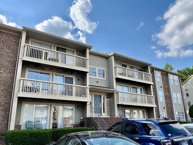 Spacious updated condo near UNCC. - Spacious updated condo near UNCC. Unit G