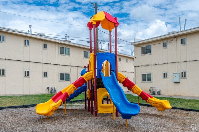 Playground - Paso Este