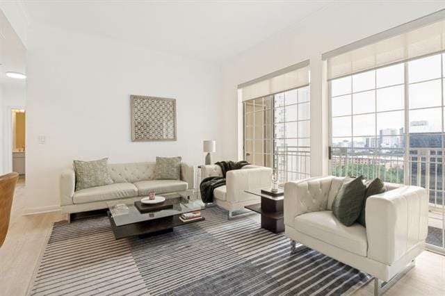 Photo - 3225 Turtle Creek Blvd Unidad 1229
