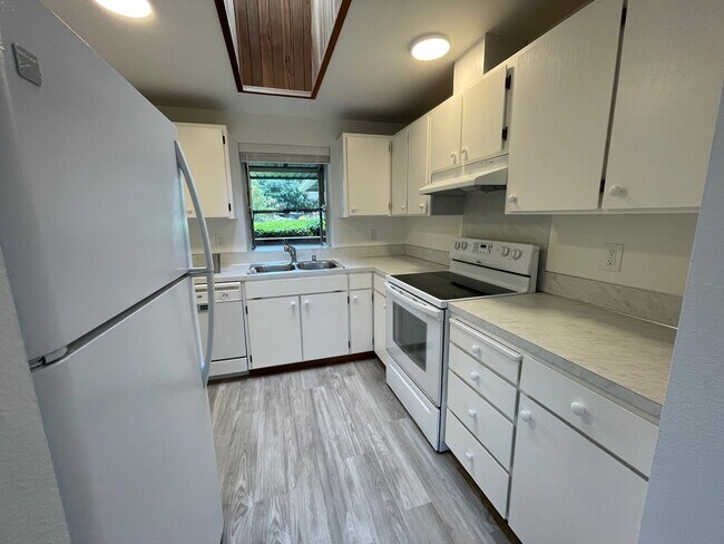 Photo - 8021 55th Ave NE Unidad B