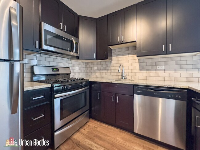 Photo - 2206 W Eastwood Ave