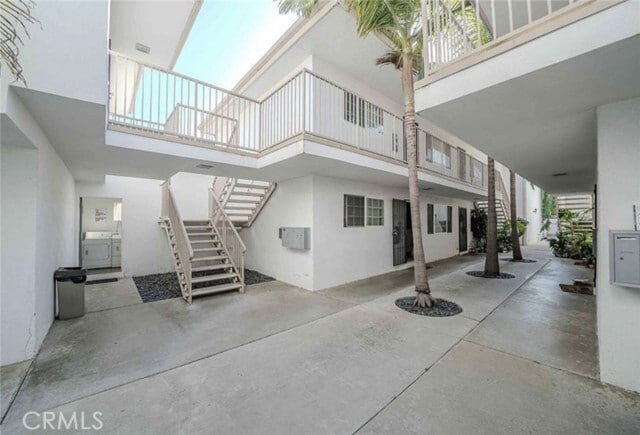 Photo - 625 Amapola Ave