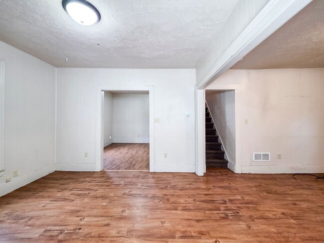 Photo - 1208 Koenigstein Ave