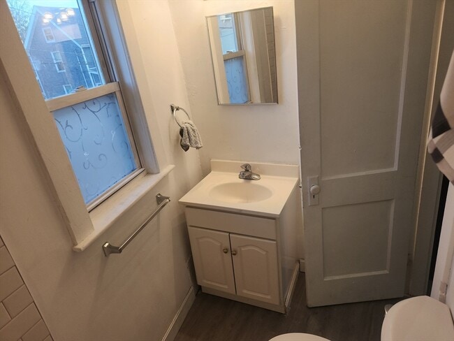 Photo - 68 Beach Rd Unit 3