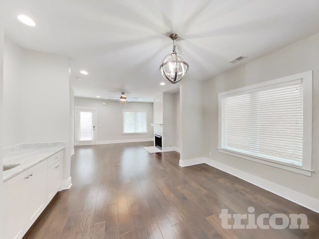 Photo - 1244 Hillwood Private Cove