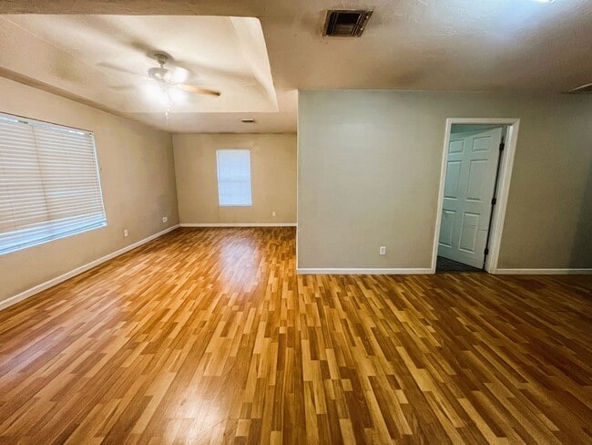 Photo - 5008 Drexel Ave Unit 914 Nw 101-1