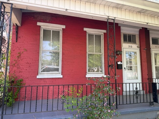 Photo - Beautiful Victorian Rowhome with Modern Updates – Available Now!