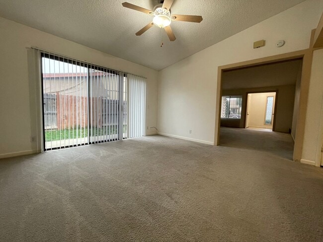 Photo - 2 Bedroom Duplex for Rent with Garage