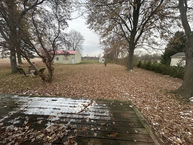 Photo - 2139 London Line