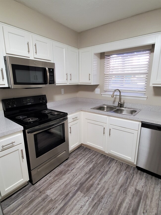 1 BR - Remodelar cocina - St. Francis Apartments