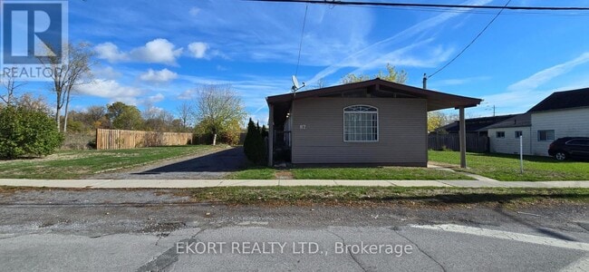 Photo - 87 S George St