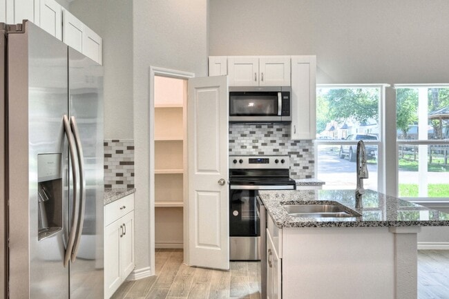 Photo - 9810 Arbor Oak