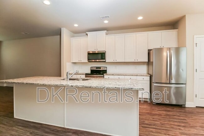 Photo - 245 Orchard Dr