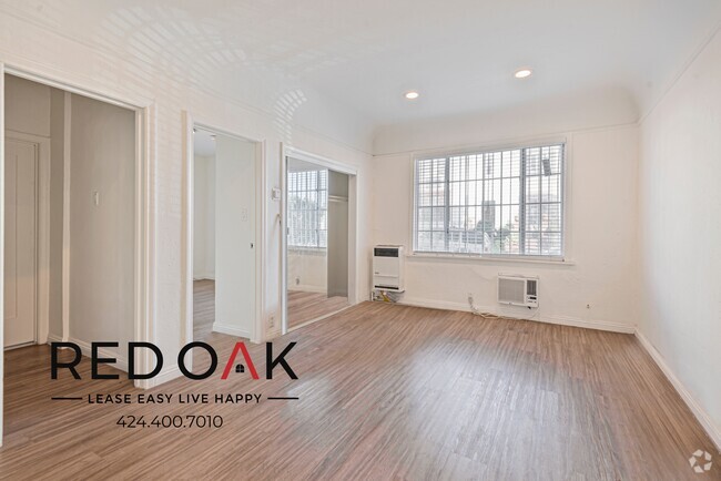 Building Photo - Charming One Bedroom Featuring Ample Stora... Unit 101 Rental