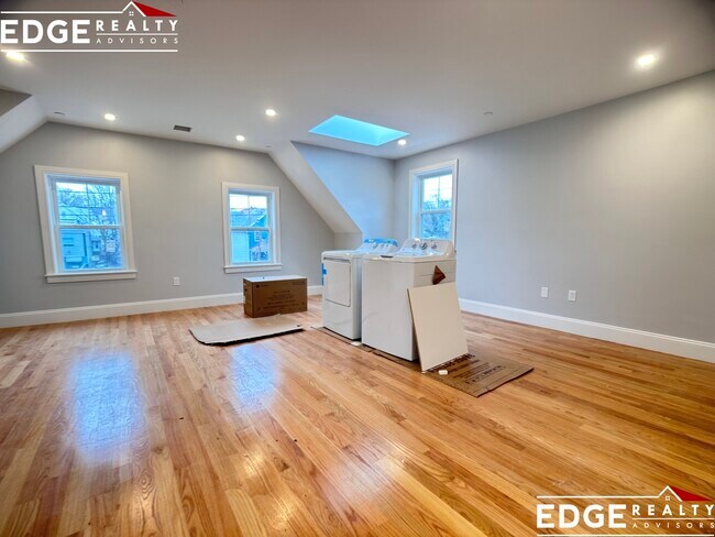 Photo - 24 Shepard St Unit 4