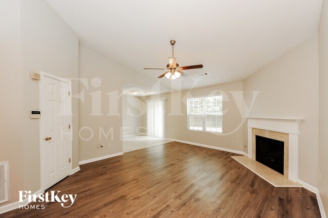 Photo - 5255 Hillcrest Glenn Dr