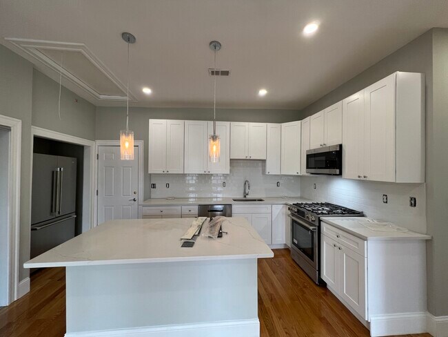Photo - 81 Pearl St Unit #3