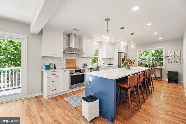 Photo - 6417 Berkshire Dr