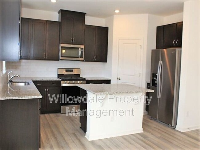 Photo - 125 Willow Grove Ln