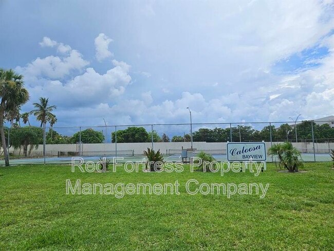 Photo - 4301 Island Cir Unidad #2