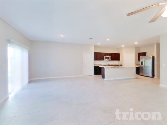 Photo - 2996 Neverland Dr
