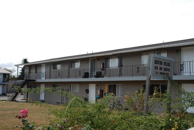 Photo - Benton Village