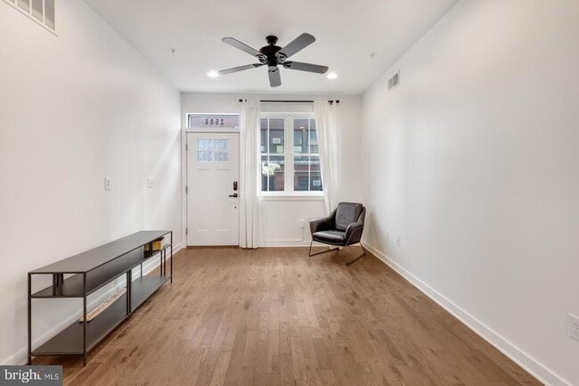 Photo - 2506 Coral St