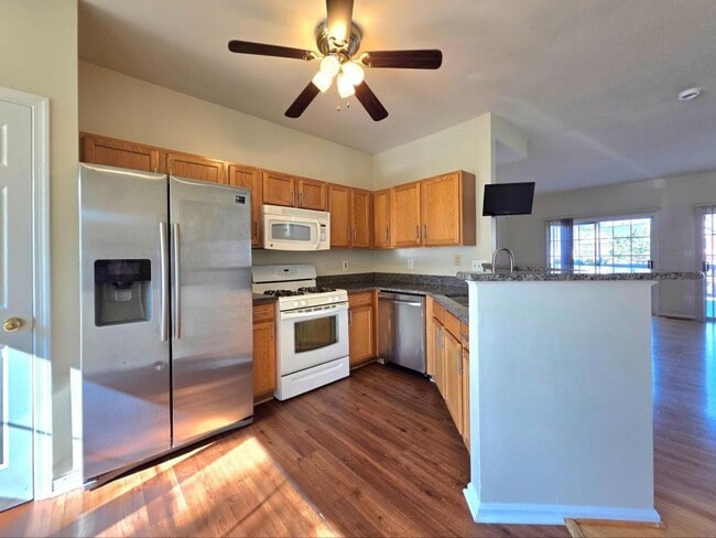 Photo - 3989 Hartlake St