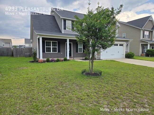 Photo - 4233 Pleasantburg Dr