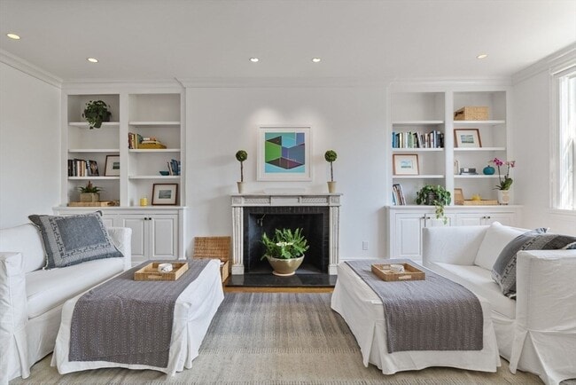 Photo - 80 Beacon St Unit 9