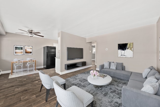 Photo - 101 W Egbert St Unidad 131-102