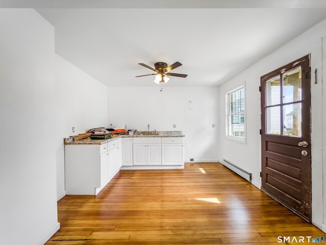 Photo - 31 Loveland St