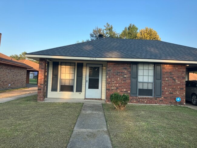 Photo - 5920 Ingram Dr House