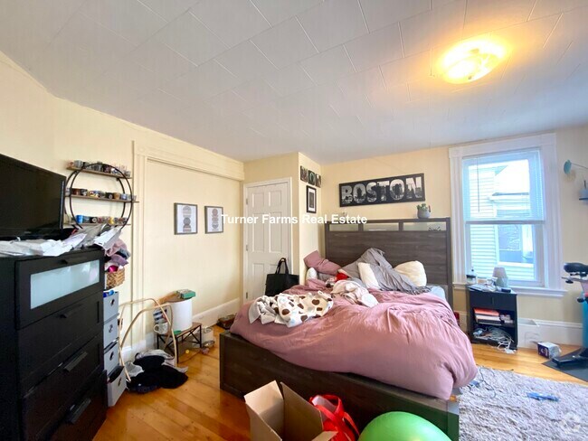 Building Photo - 35 Hancock St Unit 3 Rental